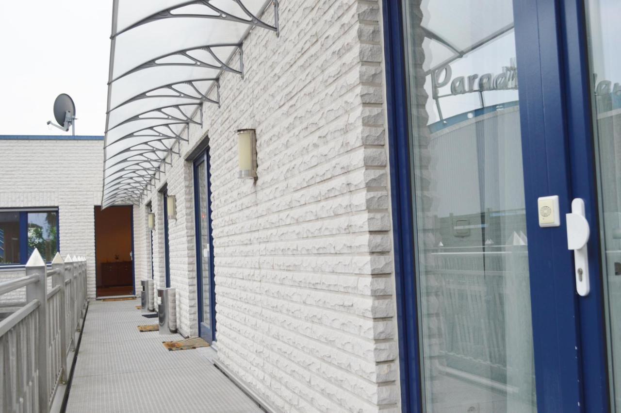 Hotel B8 Voerde Exterior photo